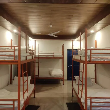 Hill Hoppers Hotel Rishikesh Exterior photo