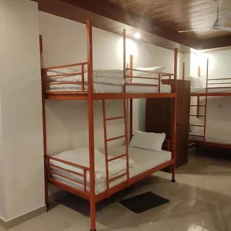 Hill Hoppers Hotel Rishikesh Exterior photo